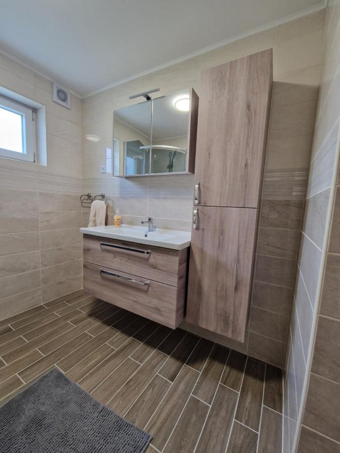 トールミンApartma Tijaアパートメント エクステリア 写真